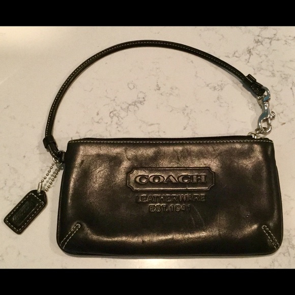 Coach wristlet - Picture 1 of 3